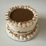 The Apple Crisp Cake